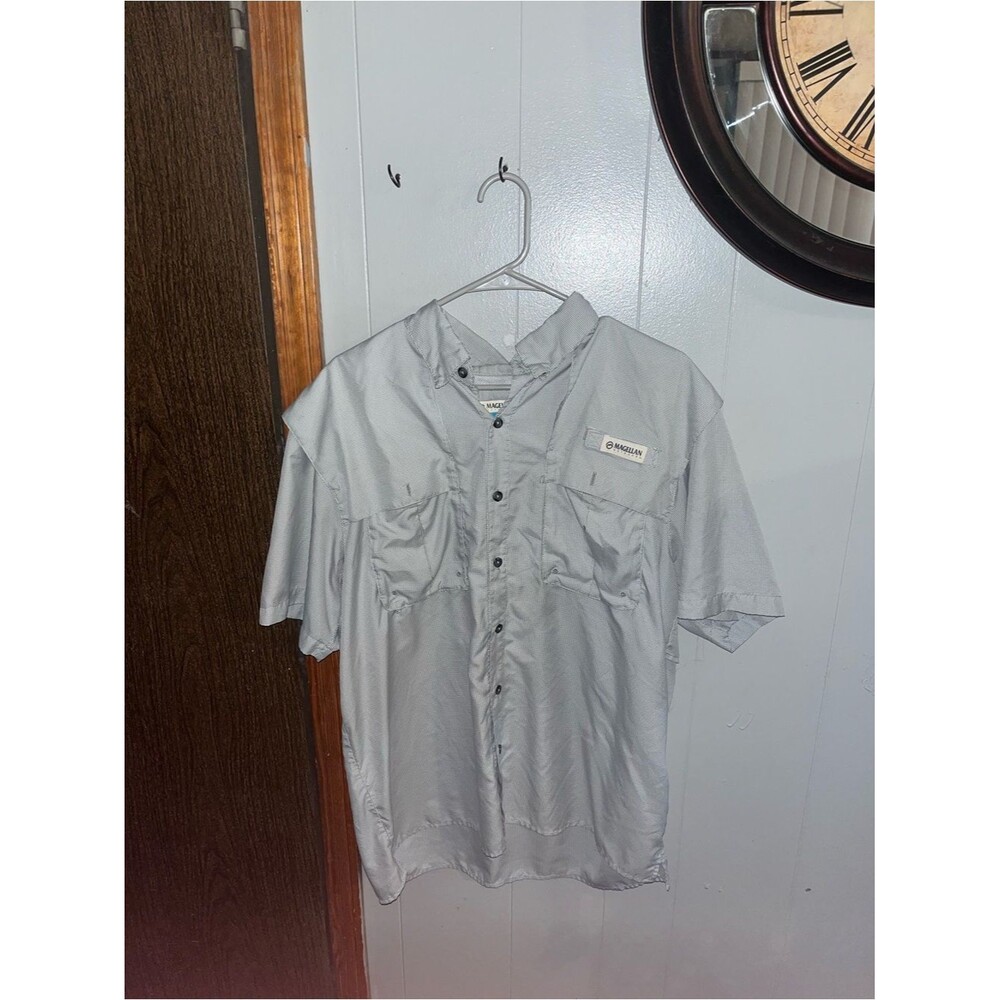 Magellan Outdoors Gray Short-Sleeve Vent Panel Fishing Shirt men’s
